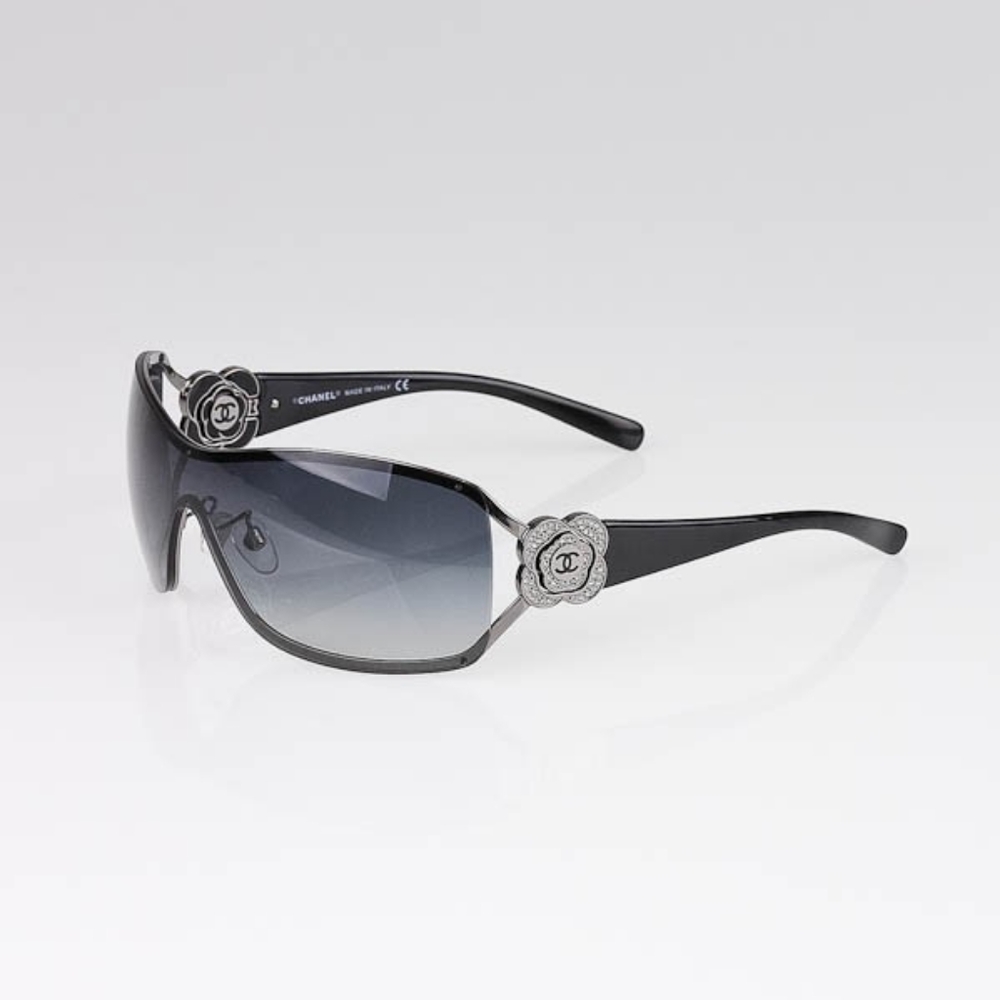 Authentic Women's Chanel Black Sunglasses - 4164B w/ original box